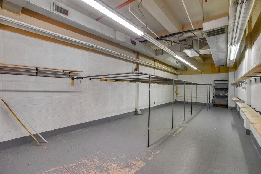 More Photos Of 2038 S Juniper St, Philadelphia Apartments For Lease