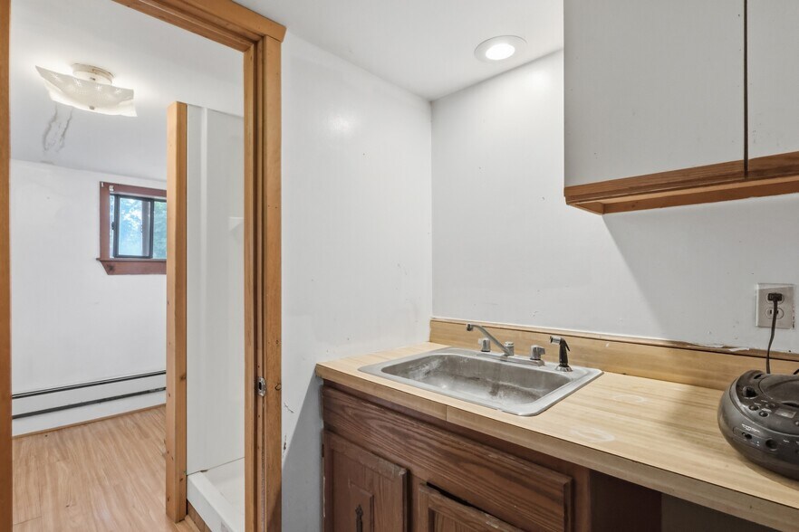 More Photos Of 225 Owego Turnpike, Waymart Specialty For Sale