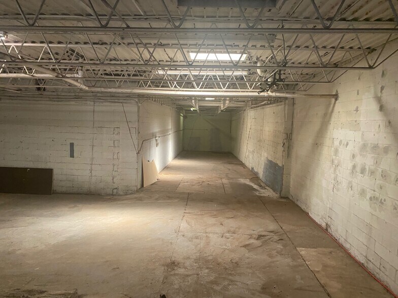 More Photos Of 240-242 N Broadway, Gloucester City Warehouse For Sale