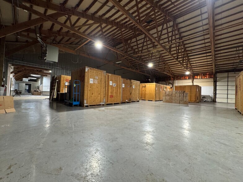 More Photos Of 5311 Niagara St, Commerce City Showroom For Sale