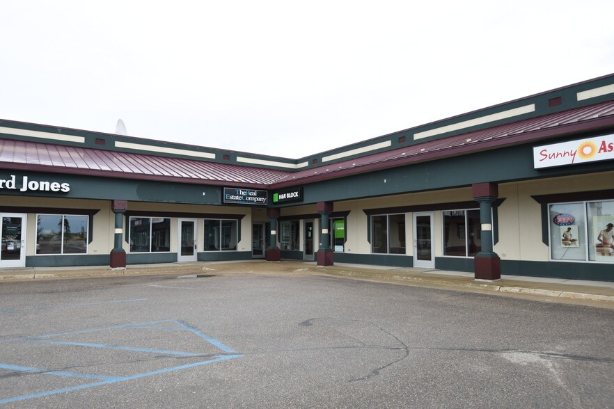 More Photos Of 1265 Highway 10 W, Detroit Lakes Storefront Retail Office For Lease