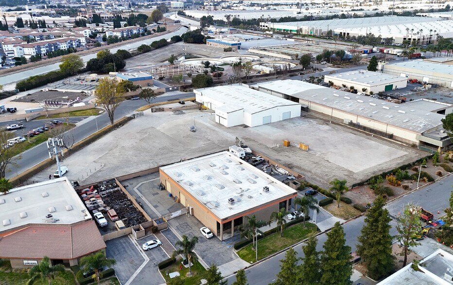 More Photos Of 15065 Telephone Ave, Chino Manufacturing For Lease