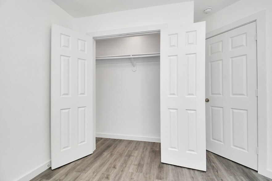 More Photos Of , Houston Multifamily For Sale