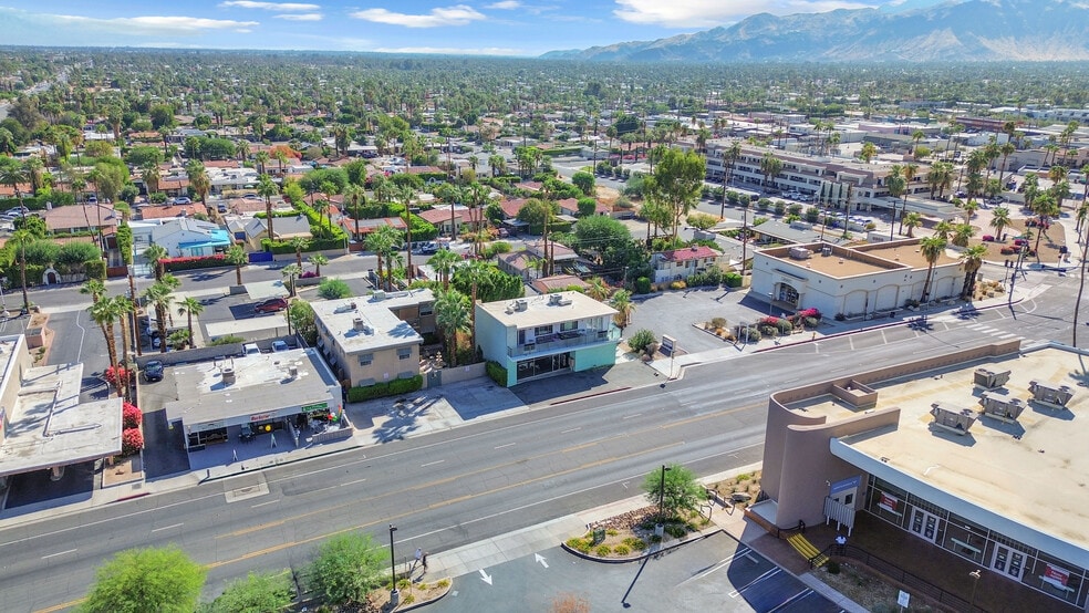 More Photos Of 560-562 S Indian Canyon Dr, Palm Springs Storefront Retail Residential For Lease