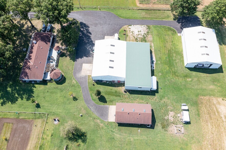More Photos Of 22617 155th St, Basehor Self Storage For Sale