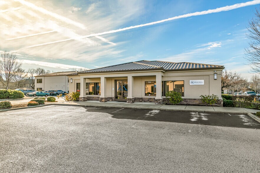 More Photos Of 3144 State St, Medford Healthcare For Lease