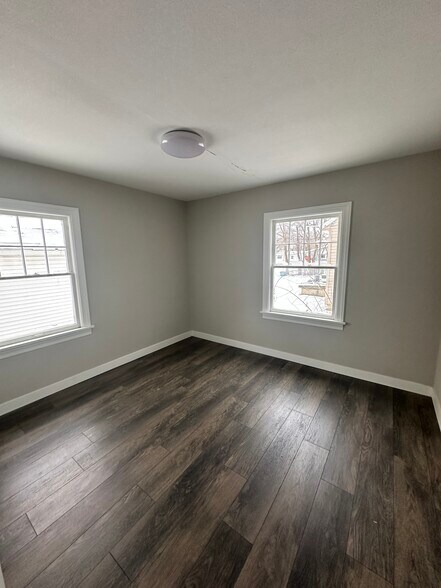 More Photos Of 336 Lincoln Hwy, New Haven Office For Lease