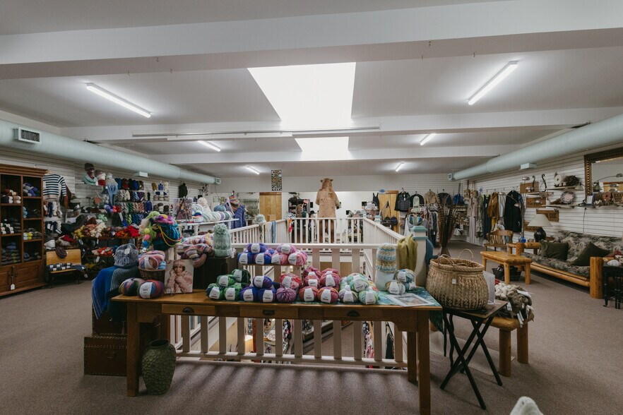 More Photos Of 121 Rittenhouse Ave, Bayfield Storefront For Sale