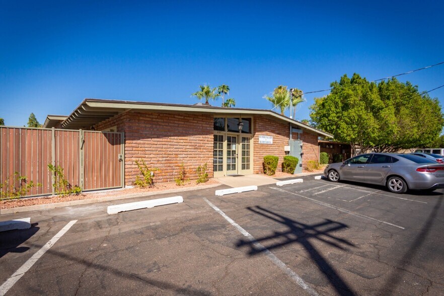 More Photos Of 207 E Monterey Way, Phoenix Office Residential For Sale
