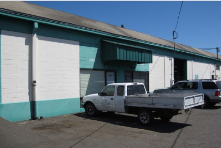 More Photos Of 2800-2870 NW 29th Ave, Portland Warehouse For Lease