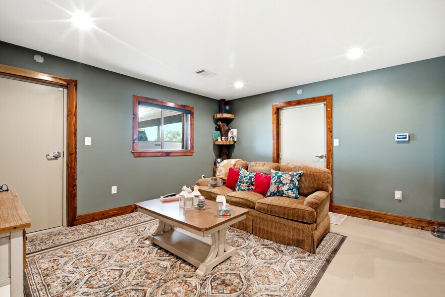 More Photos Of 55 Heritage Rd, Gordonville Office Residential For Sale