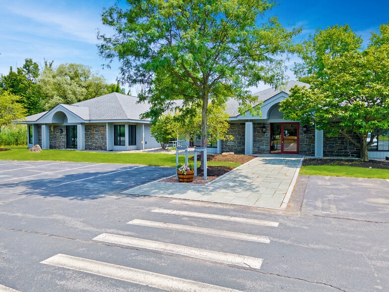 More Photos Of 5710 Commons Park, East Syracuse Medical For Lease