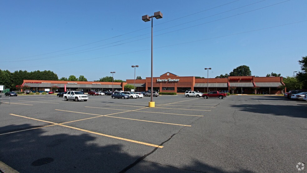 Primary Photo Of 801-819 N 1st St, Albemarle Unknown For Lease