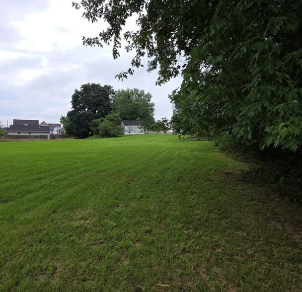 More Photos Of 357 N 6th St, Coshocton Land For Sale