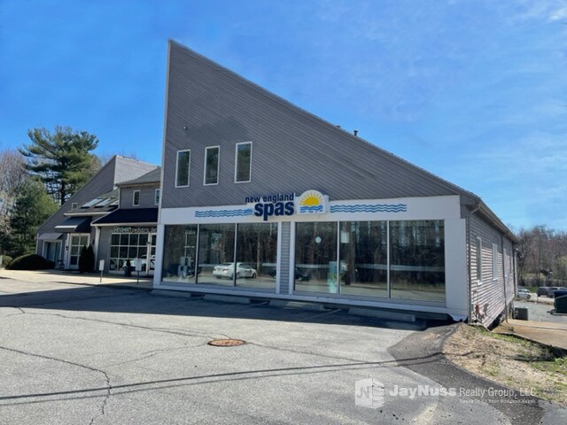 More Photos Of 45 Pond St, Norwell Office For Lease