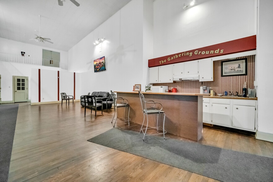 More Photos Of 803 N Wooster Rd, Barberton Religious Facility For Sale