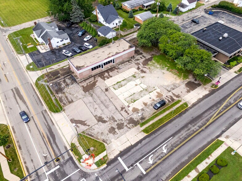 More Photos Of 324 N Main St, New Carlisle Restaurant For Sale