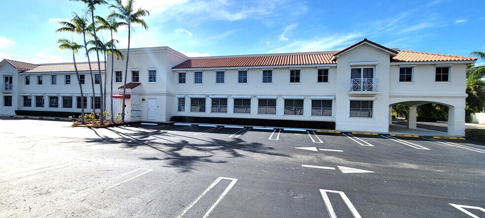 More Photos Of 7765 SW 87th Ave, Miami Office For Sale