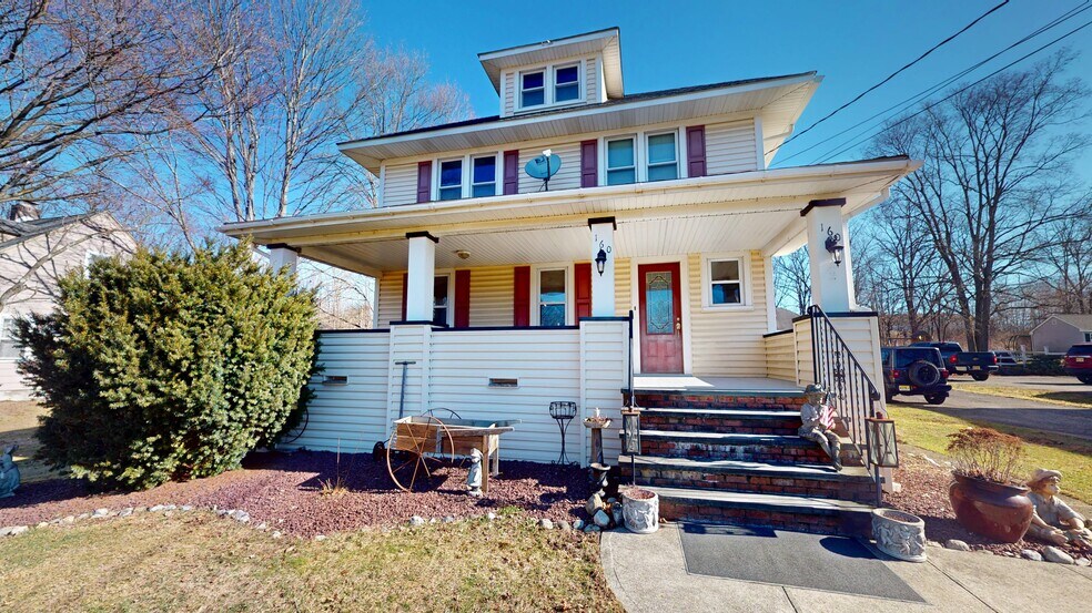 More Photos Of 160 Compton Road, Wantage Office Residential For Sale