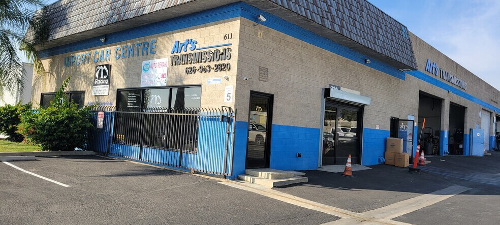 More Photos Of 611 E Route 66, Glendora Auto Repair For Lease