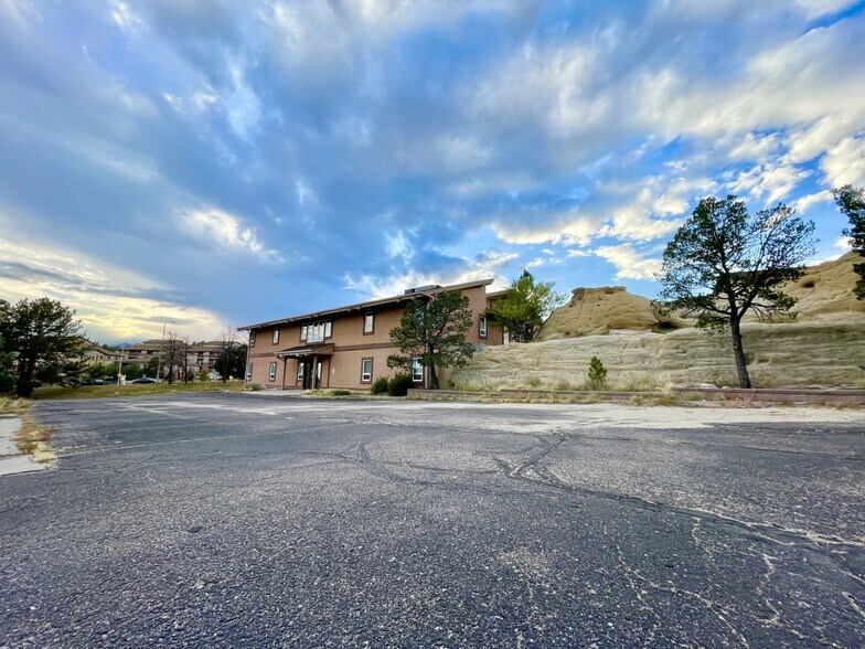 More Photos Of 2850 W Serendipity Cir, Colorado Springs Medical For Sale