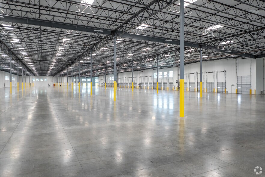 More Photos Of 19972 Patterson Ave, Perris Distribution For Sale