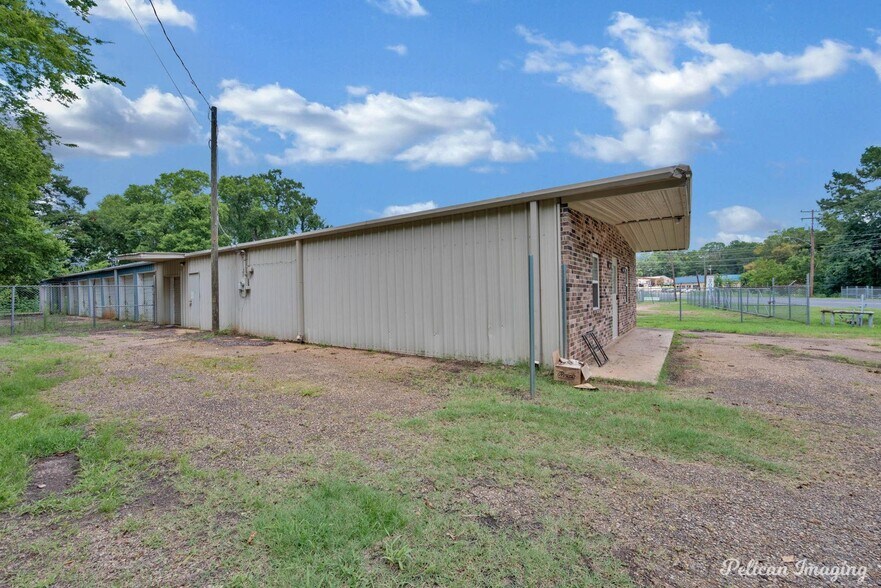 More Photos Of 1470 Washington St, Natchitoches Office For Sale