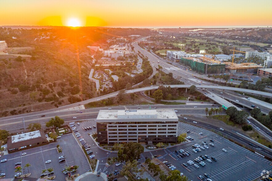 More Photos Of 404 Camino del Rio S, San Diego Office For Lease