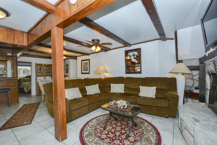 More Photos Of 27992 Rainbow Dr, Lake Arrowhead Hospitality For Sale