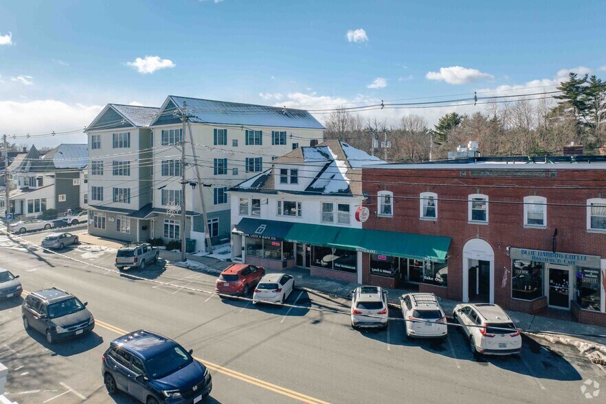 More Photos Of 436-438 Lafayette Rd, Hampton Storefront Retail Residential For Sale