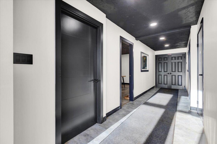 More Photos Of 9508 62nd Ave NW, Edmonton Service For Sale