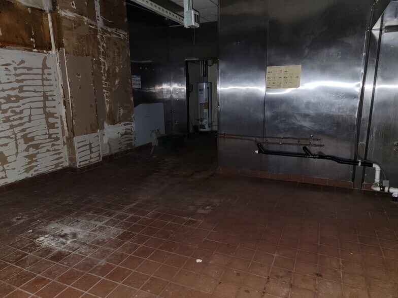 More Photos Of 315 Route 303, Orangeburg Storefront Retail Office For Lease