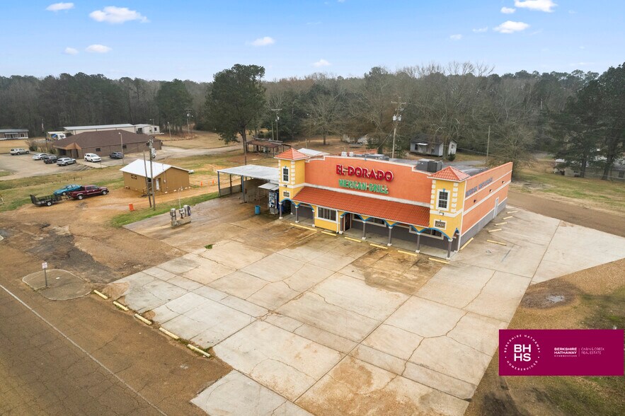 More Photos Of 958 E Main St, Liberty Restaurant For Sale