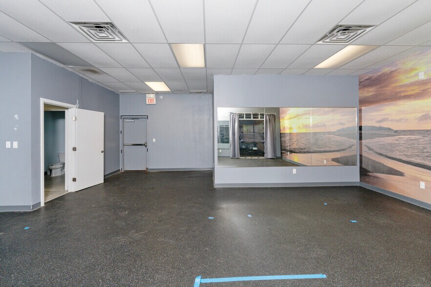 More Photos Of 345 New London Tpke, Glastonbury Unknown For Lease