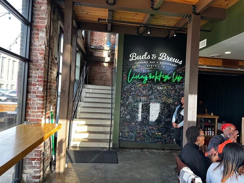 More Photos Of 2519 Broad Ave, Memphis Bar For Lease