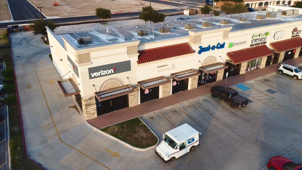 More Photos Of 2801 W University Dr, Edinburg Storefront For Lease