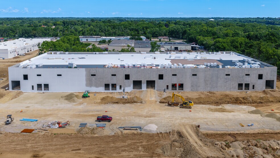 More Photos Of 1 Wolf Creek Pike, Dayton Unknown For Lease