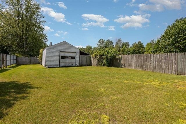 More Photos Of 3318 Old Kawkawlin Rd, Bay City Auto Repair For Sale