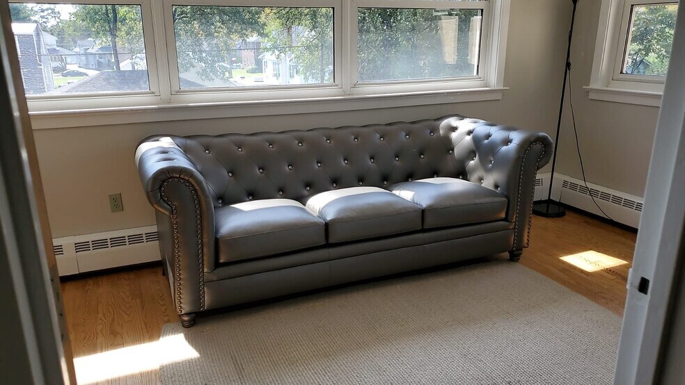 More Photos Of 304 Newton Ave, Oaklyn Office For Sale