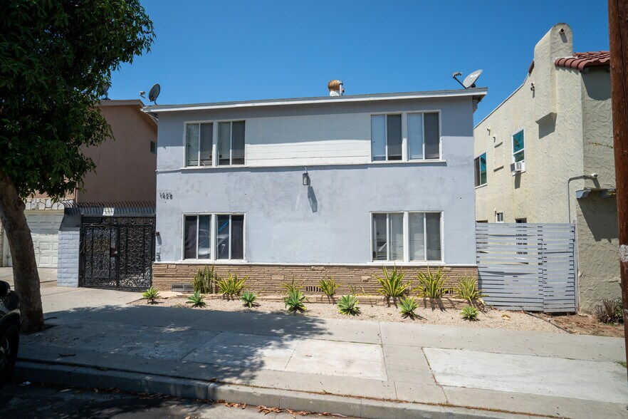 Primary Photo Of 1425 Cedar Ave, Long Beach Apartments For Sale