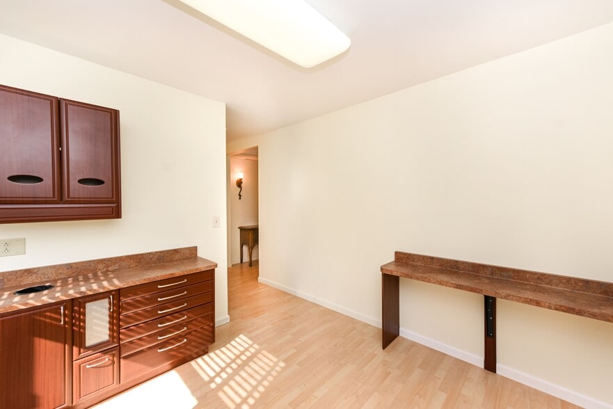 More Photos Of 128 Empire Blvd, Rochester Office Residential For Sale