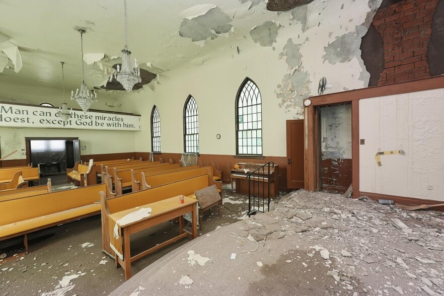 More Photos Of 1215 South Ave, Niagara Falls Religious Facility For Sale