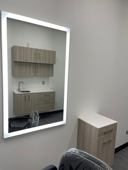 More Photos Of 2040 E Tangerine Rd, Oro Valley General Retail For Lease