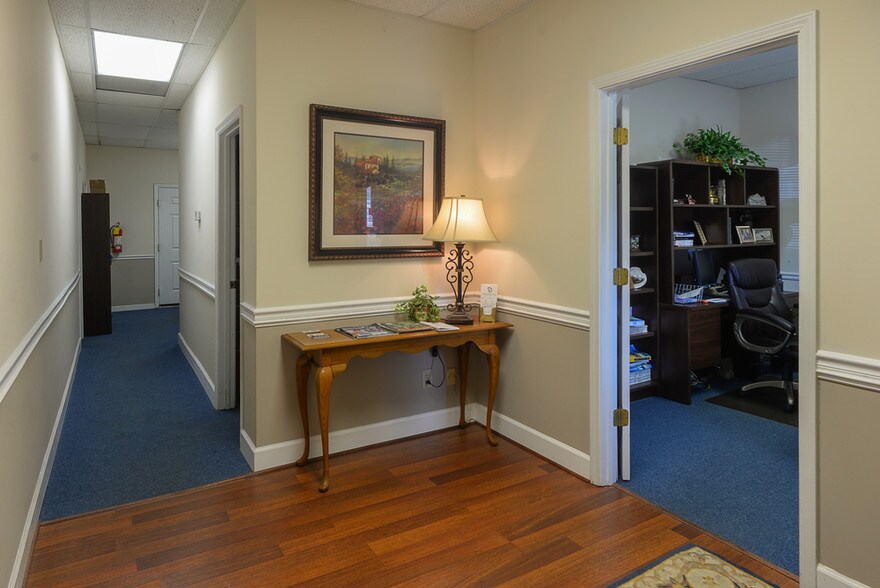 More Photos Of 125 Commerce Dr, Fayetteville Medical For Lease