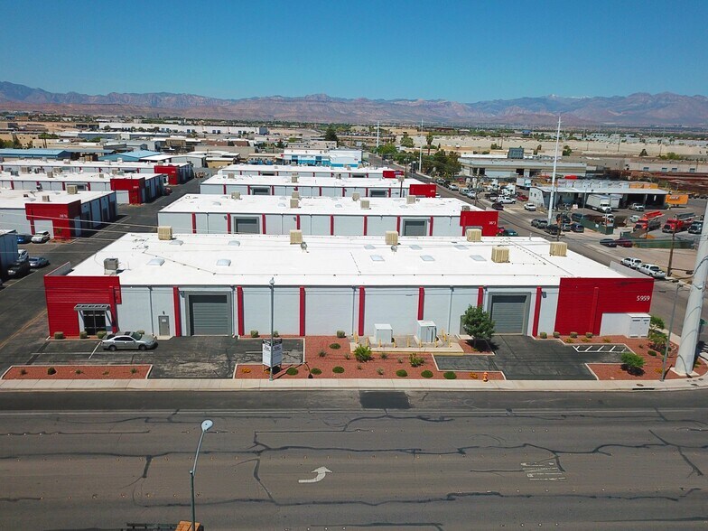 More Photos Of 5959 Valley View Blvd, Las Vegas Warehouse For Lease