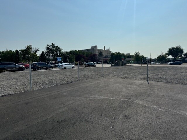 More Photos Of 924 George Washington Way, Richland Land For Lease