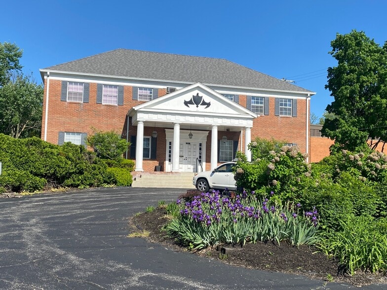 More Photos Of 6660 N High St, Columbus Medical For Sale