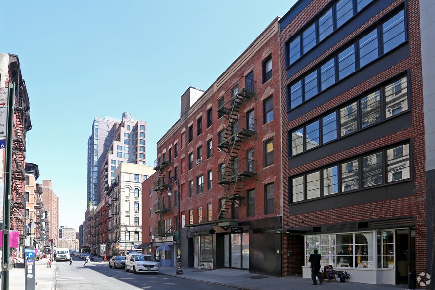 More Photos Of 154-158 Ludlow St, New York Office For Lease