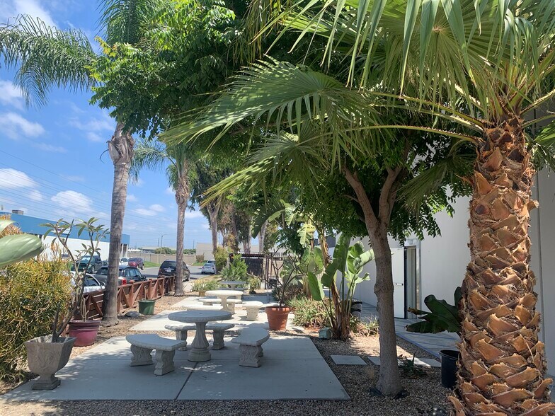 More Photos Of 8351 Katella Ave, Stanton Showroom For Sale