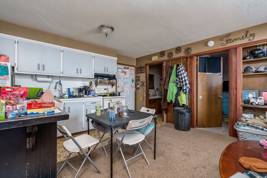 More Photos Of 10 1st Ave NW, Wells Multifamily For Sale